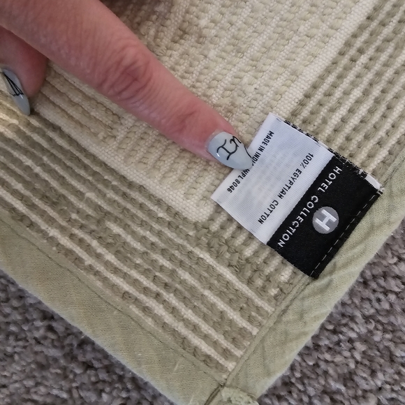 Hotel Collection bath mat, green and white - Picture 4 of 5